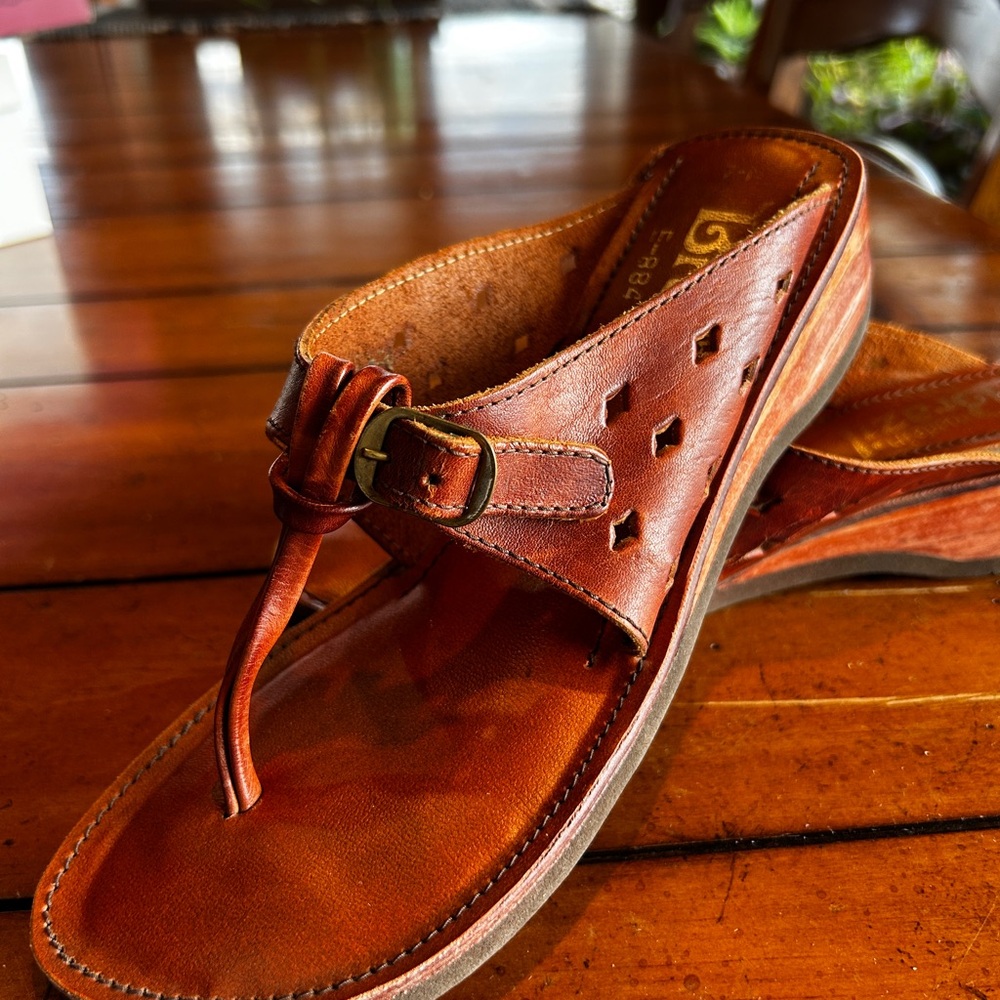 70s Hippie Boho Brown Leather Brazilian Sandals w/ Wood Soles 7